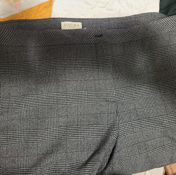 Ladies dress pant - Picture 3 of 6